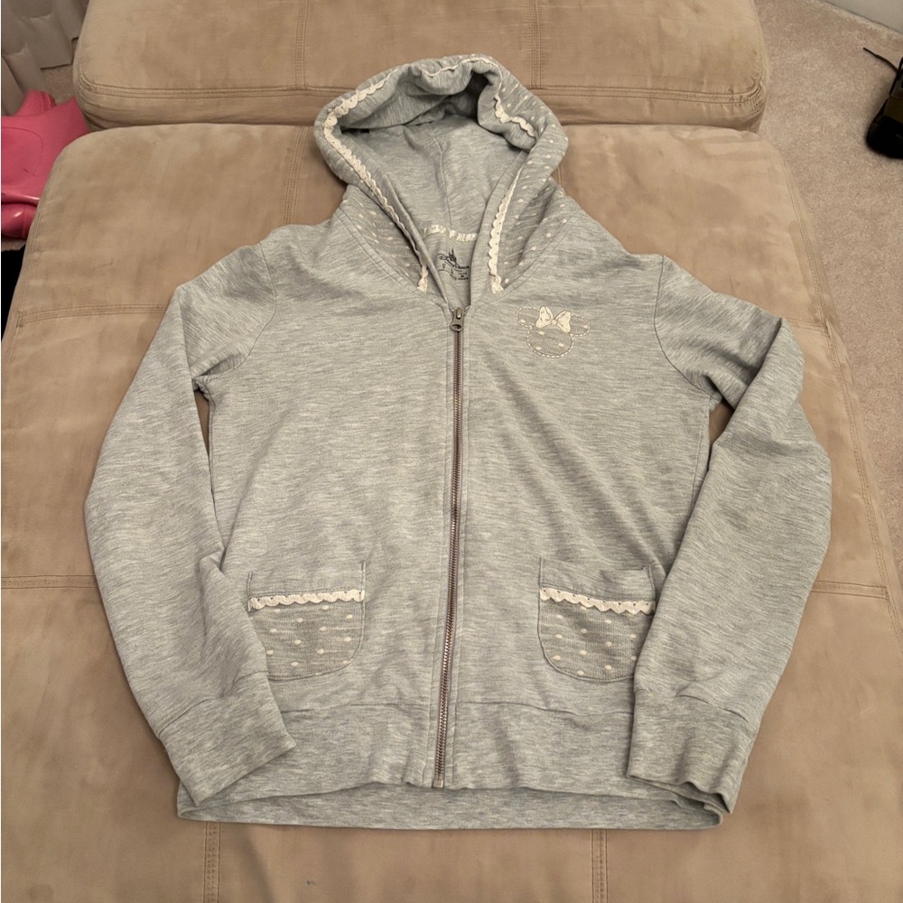 🏰 Disney Parks Gray and Cream Zip-up Hoodie Small